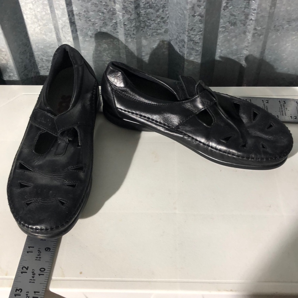 9 1/2 SAS black orthopedic loafer